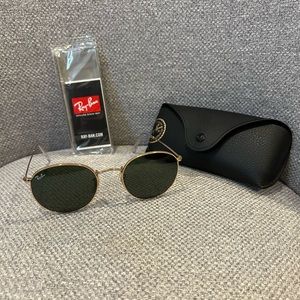 Ray-Ban Classic Round Metal Sunglasses